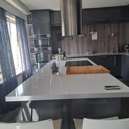 Hjemme Koselig Og Sentralt Appartement *
